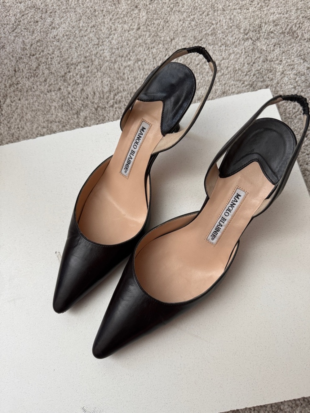 Manolo Blahnik Black Leather Pointed Slingback Heels - Picture 5 of 6